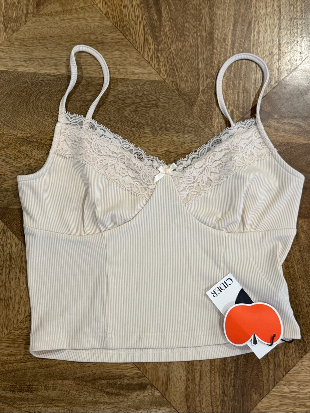 CIDER Bowknot V-Neck Cami Top with Lace Trim. Pale Pink/Cream Size Small NWT
